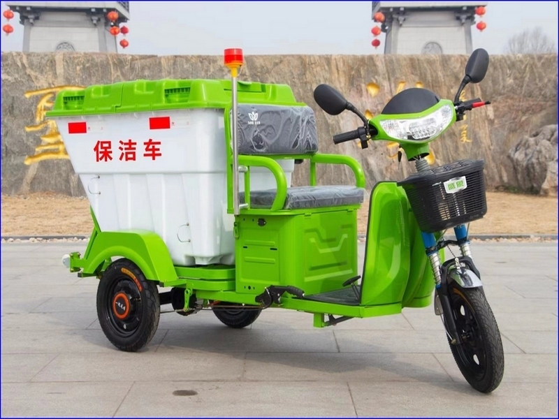 电动（dòng）保洁小三轮